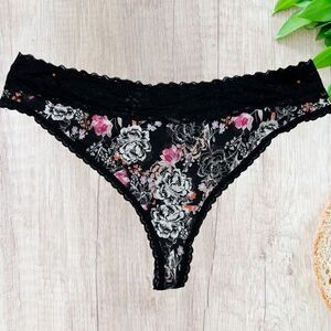 Torrid Cotton Mid-Rise Thong Lace Trim Panty and Maurice Beige Thong Size 3x NWT